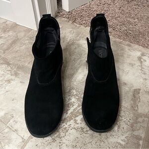 Vionic Classic Black Suede Booties